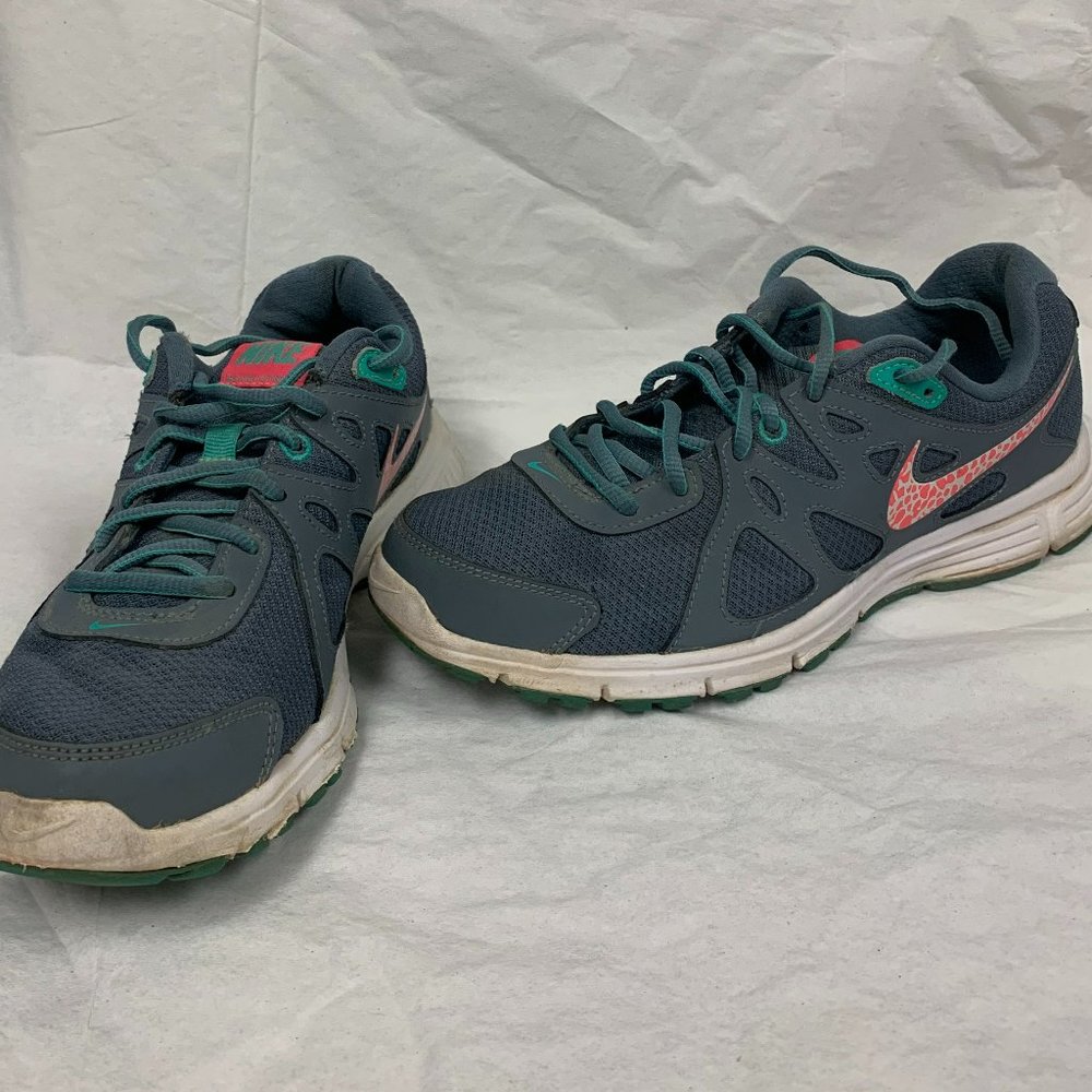 Women's Nike Revolution Sneakers
